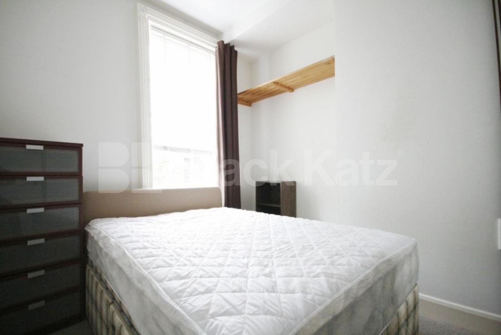 			3 Bedroom, 1 bath, 1 reception Apartment			 Slievemore Close, Clapham High Street